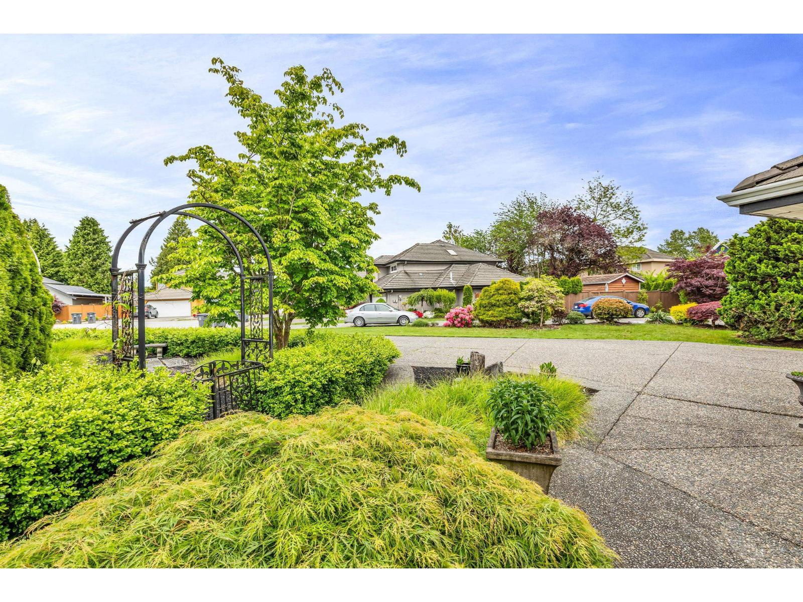 15736 108a Avenue, Surrey, British Columbia  V4N 4T4 - Photo 2 - R3060133