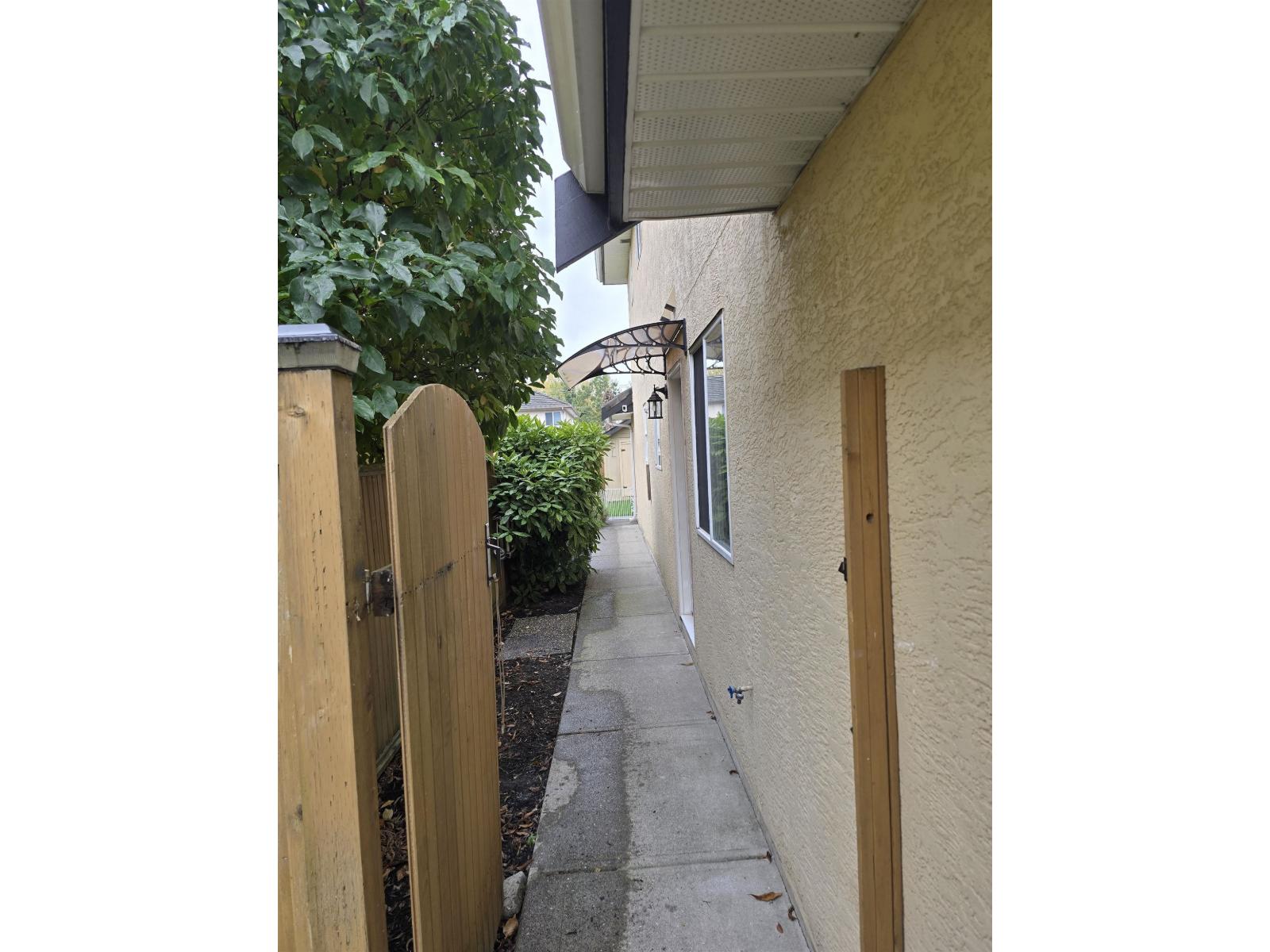 15736 108a Avenue, Surrey, British Columbia  V4N 4T4 - Photo 7 - R3060133