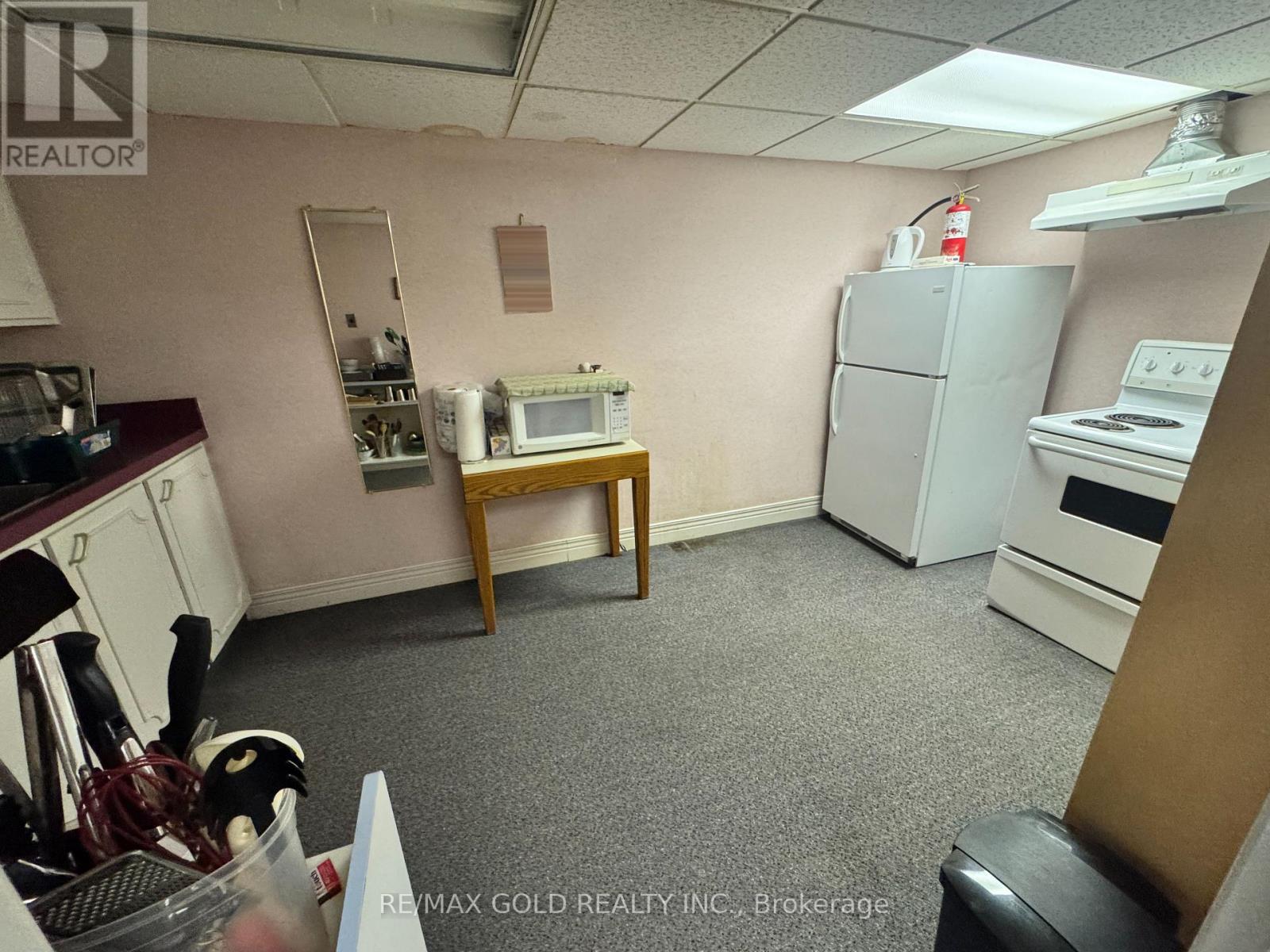 1441 Barton Street E, Hamilton, Ontario  L8H 2W7 - Photo 15 - X12449303