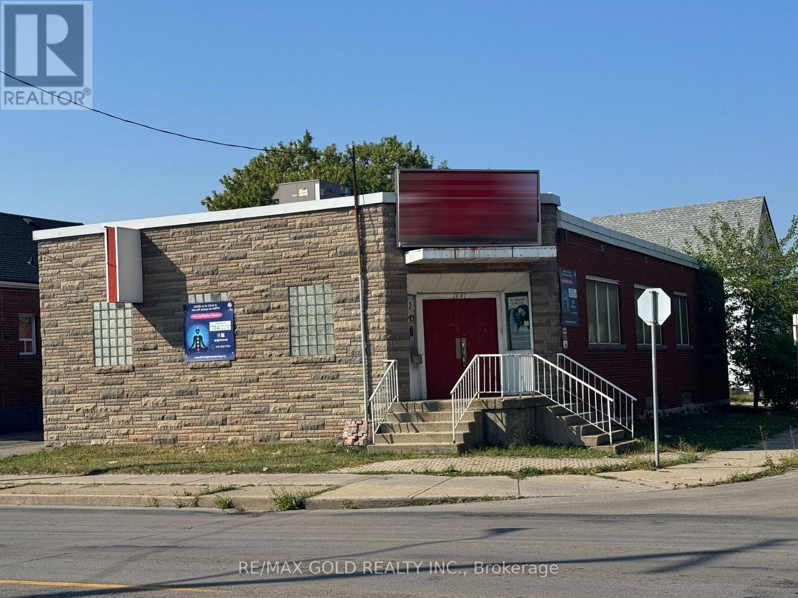 1441 BARTON STREET E, Hamilton, Ontario