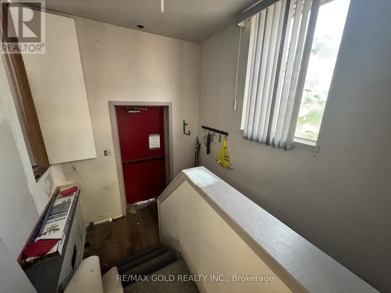 1441 Barton Street E, Hamilton, Ontario  L8H 2W7 - Photo 8 - X12449303