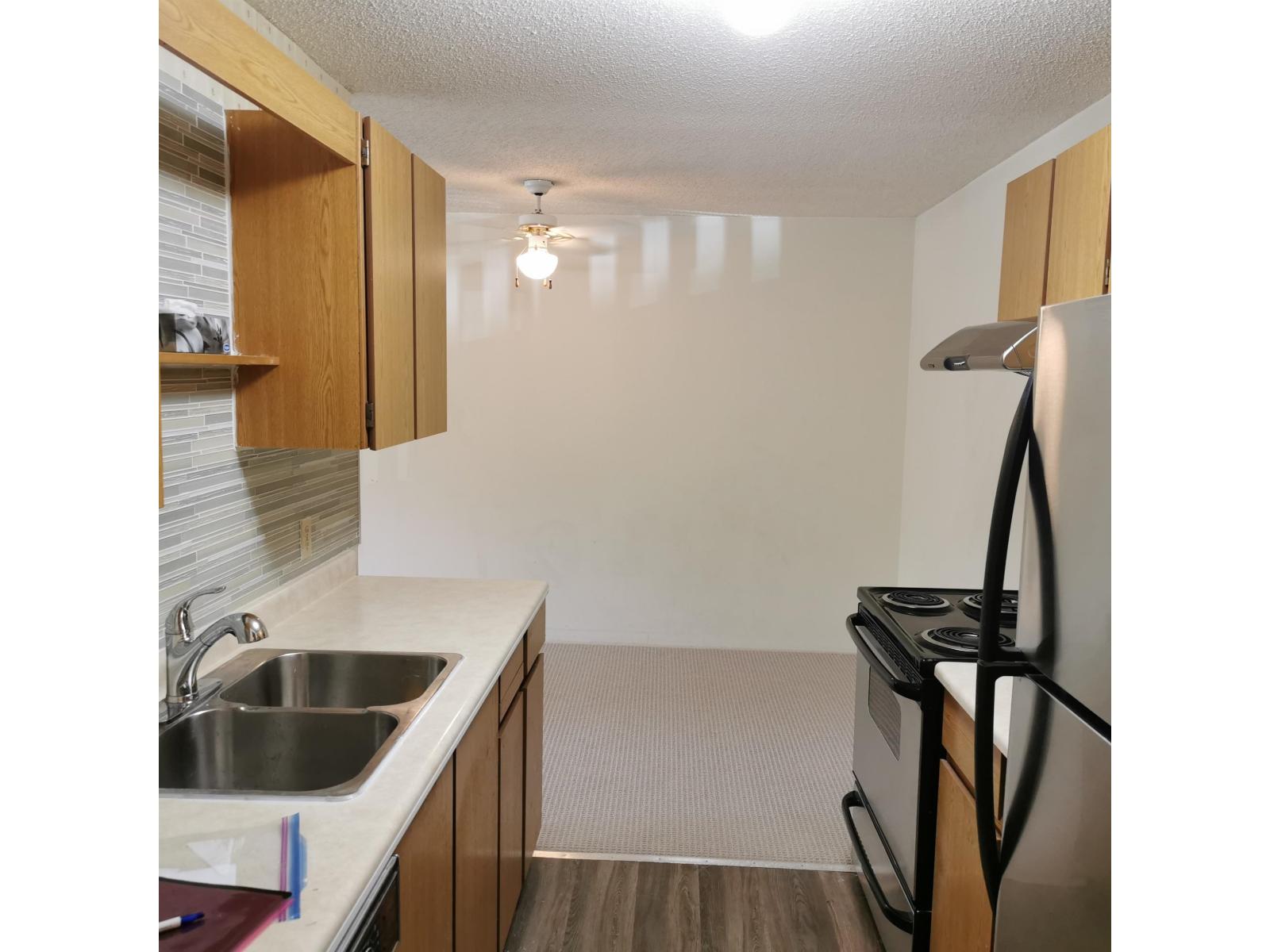 2xx 13507 96 Avenue, Surrey, British Columbia V3V 7P3 - Photo 2 - R3060303