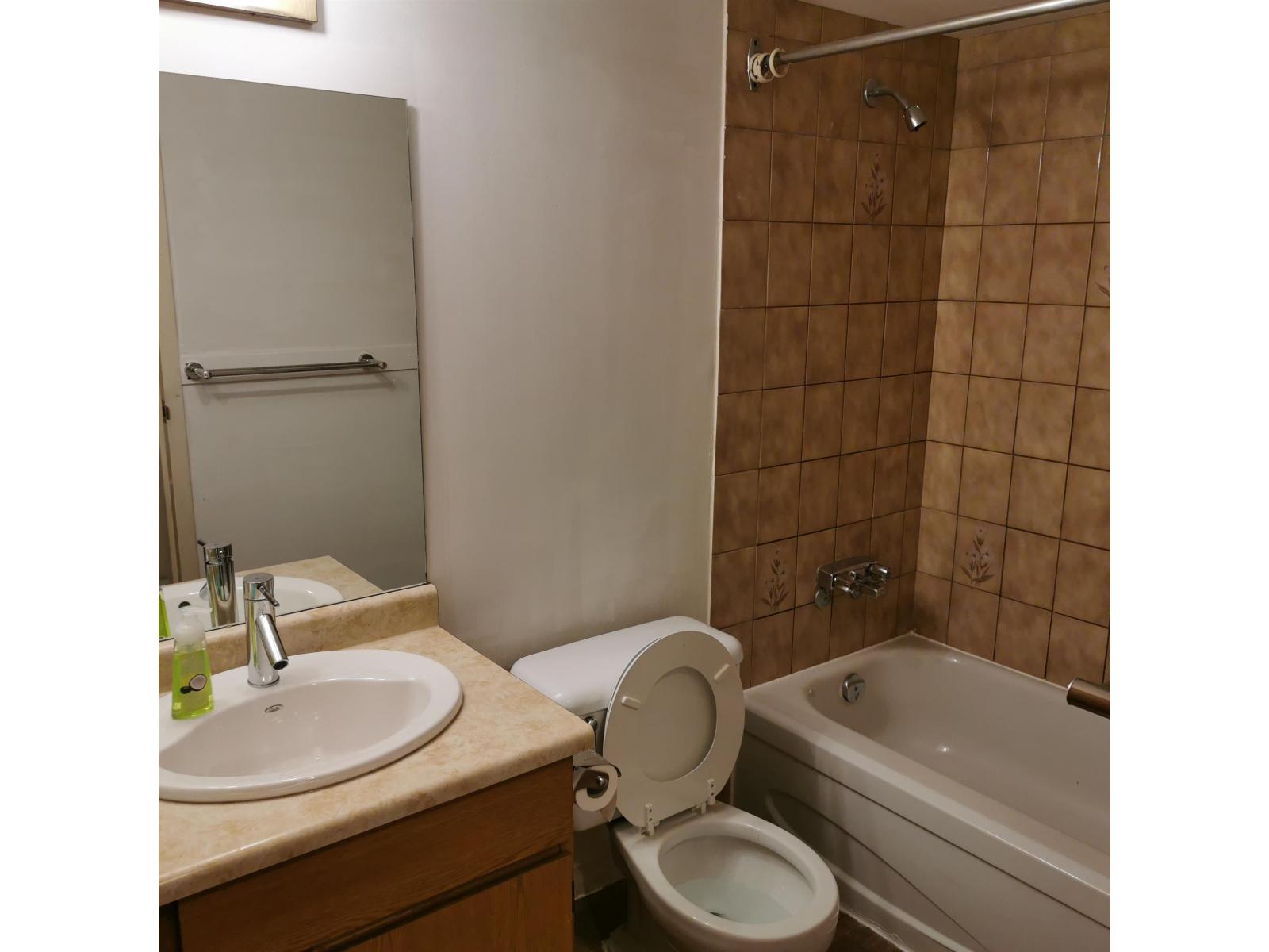 2xx 13507 96 Avenue, Surrey, British Columbia V3V 7P3 - Photo 5 - R3060303