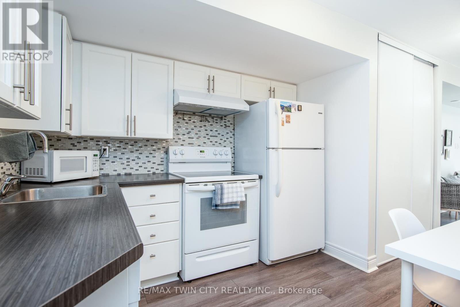 8d - 139 Brighton Street, Waterloo, Ontario  N2J 4Z5 - Photo 14 - X12472756