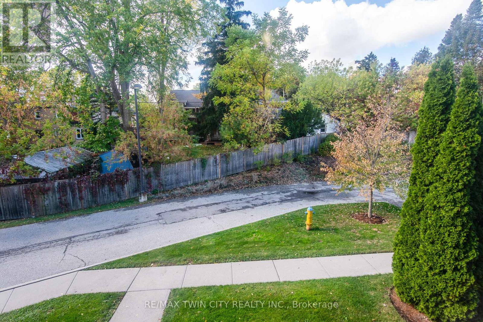 8d - 139 Brighton Street, Waterloo, Ontario  N2J 4Z5 - Photo 28 - X12472756