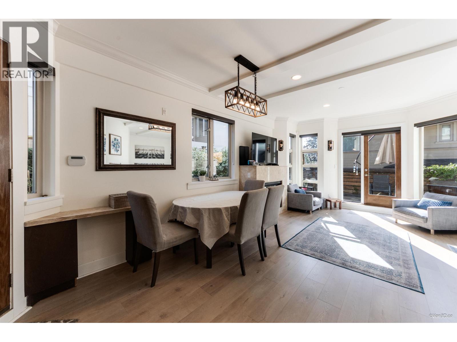 9 215 E 4th Street, North Vancouver, British Columbia  V7L 1J1 - Photo 10 - R3060218