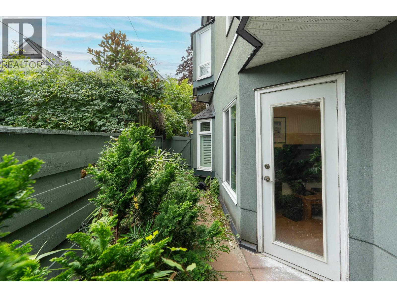 109 1925 W 2nd Avenue, Vancouver, British Columbia  V6J 1J2 - Photo 15 - R3060241
