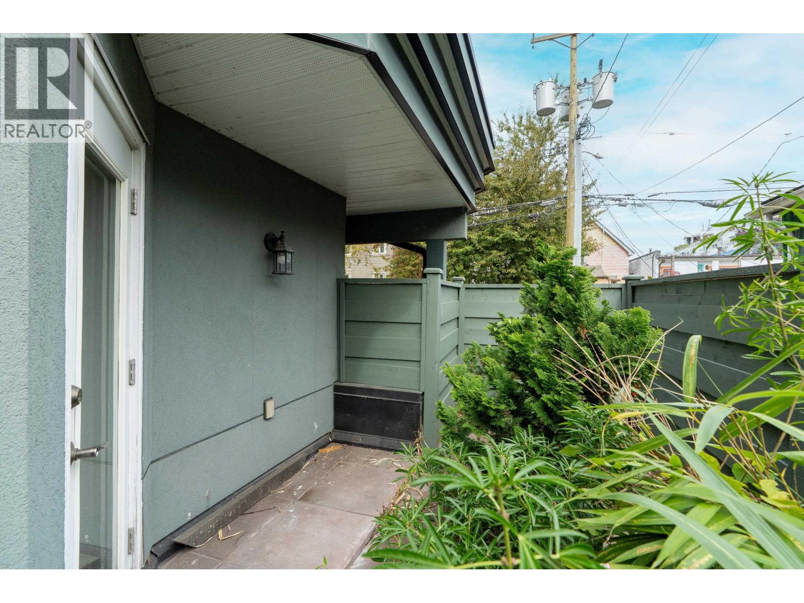 109 1925 W 2nd Avenue, Vancouver, British Columbia  V6J 1J2 - Photo 16 - R3060241