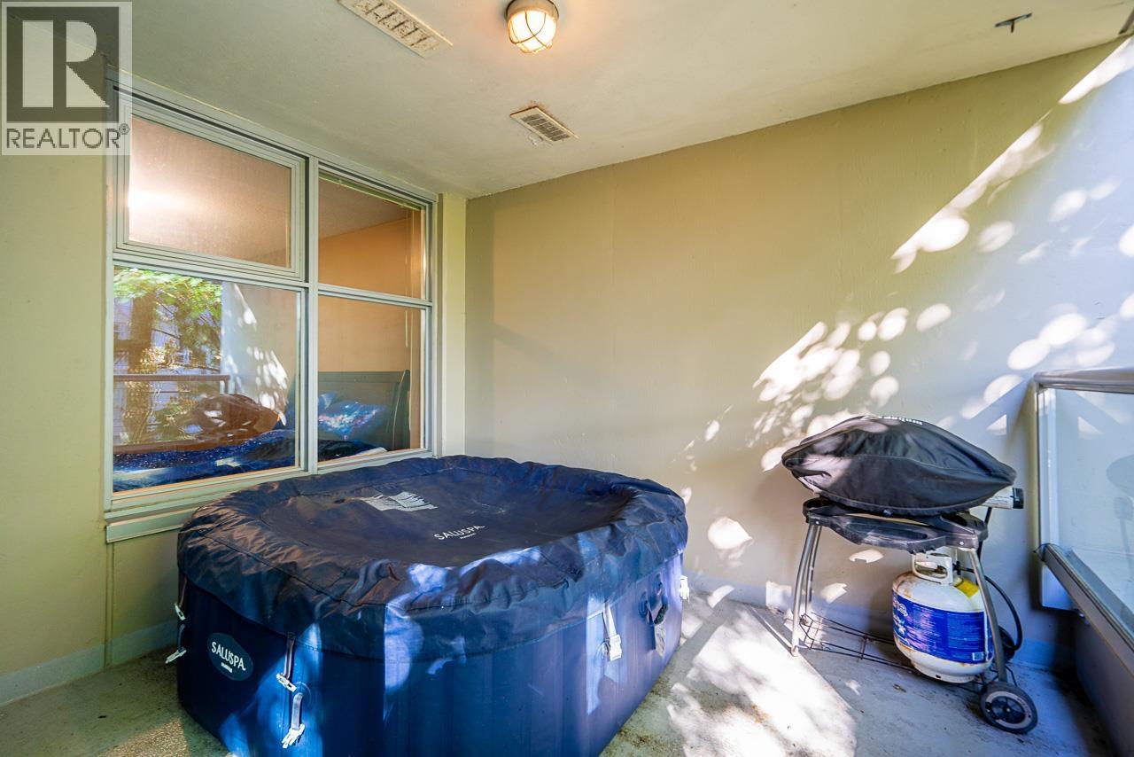 301 9262 University Crescent, Burnaby, British Columbia  V5A 0A4 - Photo 17 - R3060251