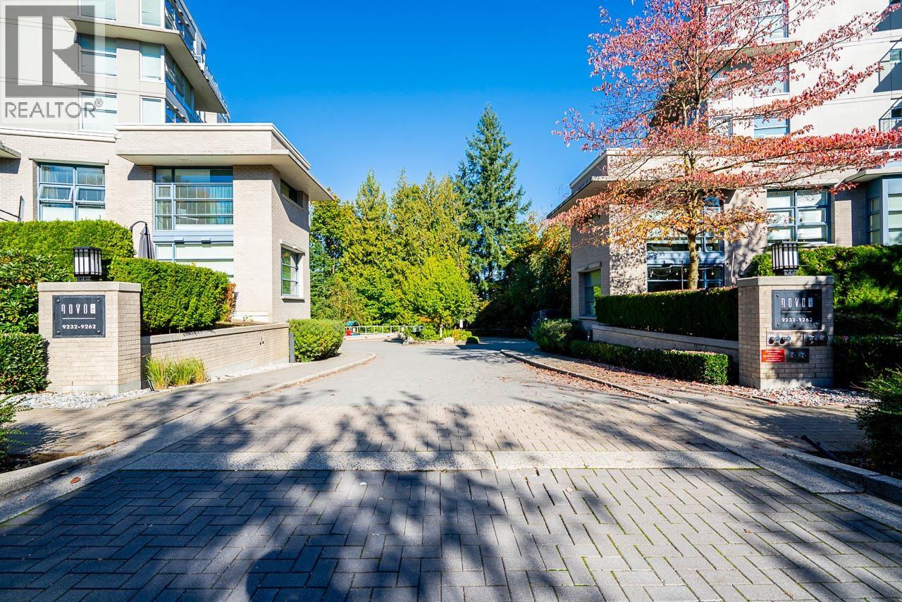 301 9262 University Crescent, Burnaby, British Columbia  V5A 0A4 - Photo 3 - R3060251