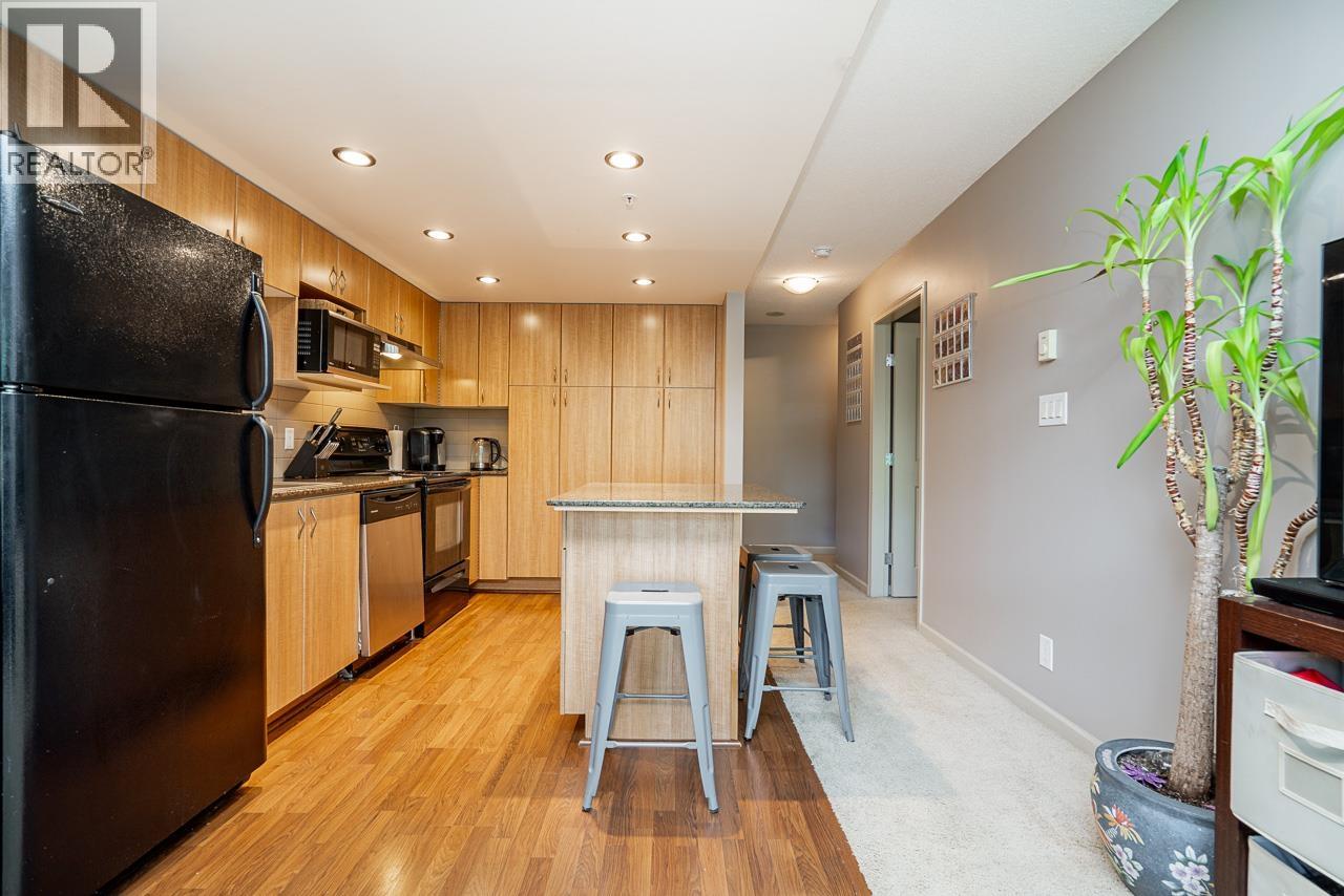 301 9262 University Crescent, Burnaby, British Columbia  V5A 0A4 - Photo 9 - R3060251
