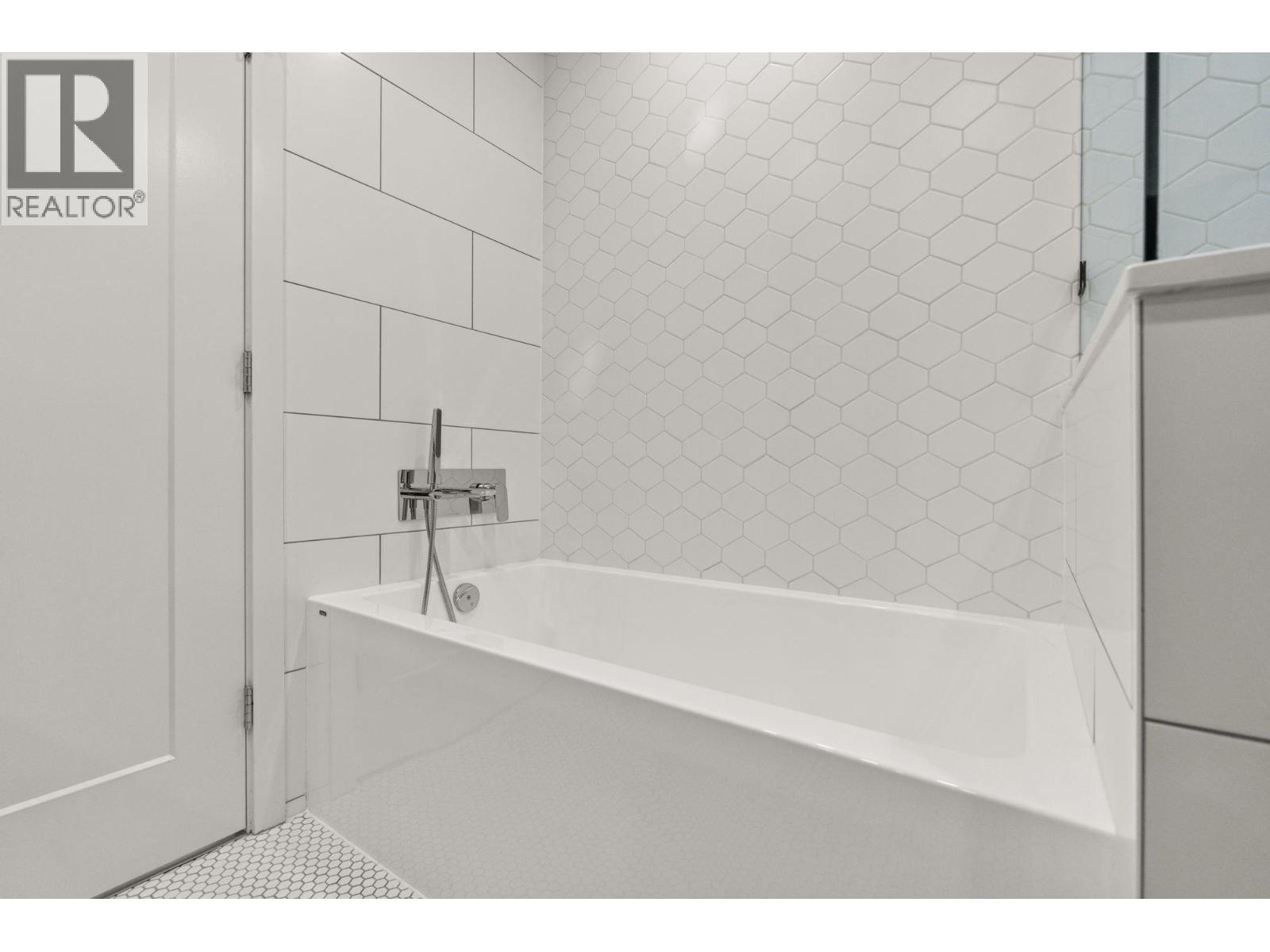 612 3131 Murray Street, Port Moody, British Columbia  V3H 0L9 - Photo 15 - R3060255