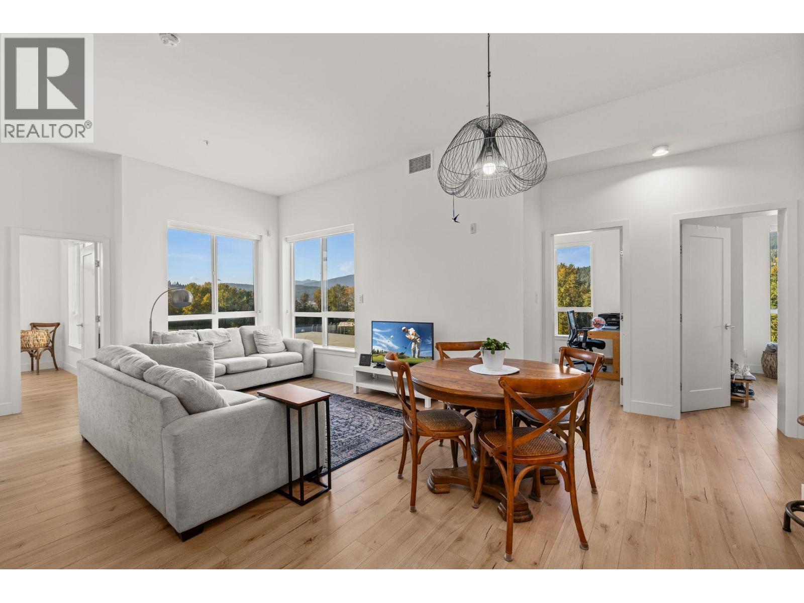 612 3131 Murray Street, Port Moody, British Columbia  V3H 0L9 - Photo 3 - R3060255