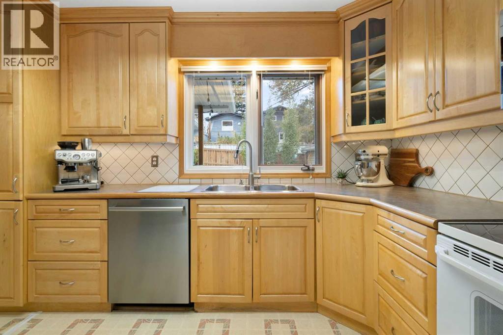 2316 34 Avenue Nw, Calgary, Alberta  T2L 0V2 - Photo 8 - A2265571