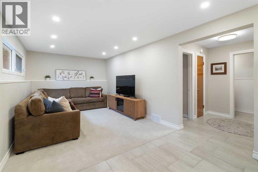 2316 34 Avenue Nw, Calgary, Alberta  T2L 0V2 - Photo 18 - A2265571