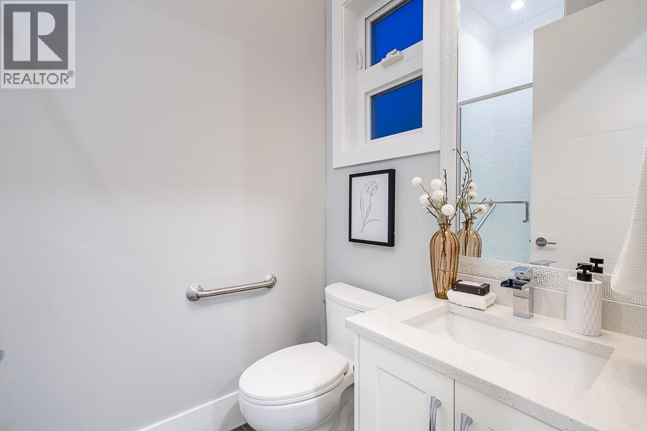 8433 10th Avenue, Burnaby, British Columbia  V3N 2S7 - Photo 21 - R3060229