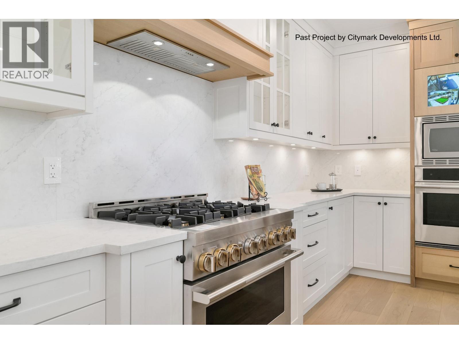 3490 Church Street, North Vancouver, British Columbia  V7K 2L4 - Photo 5 - R3060238