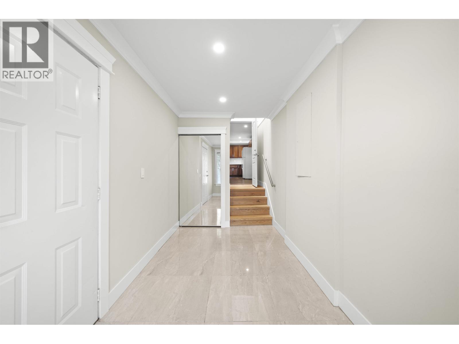 19489 115a Avenue, Pitt Meadows, British Columbia  V3Y 1R5 - Photo 3 - R3060245
