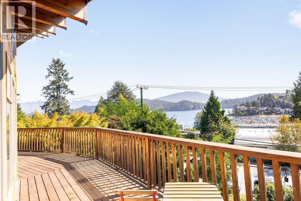 477 S Fletcher Road, Gibsons, British Columbia  V0N 1V3 - Photo 14 - R3060254