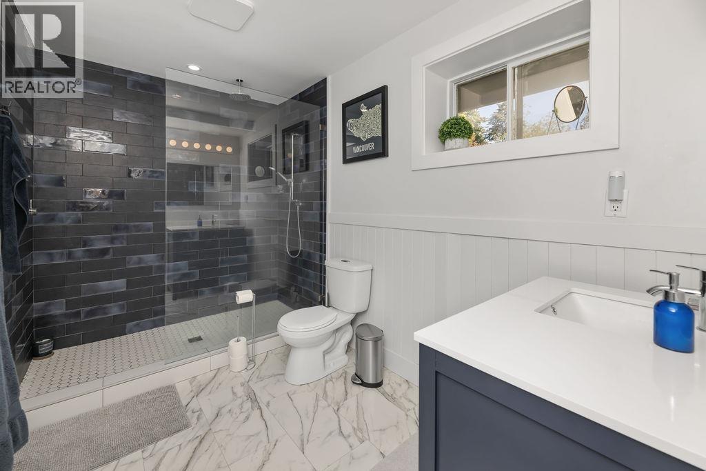 477 S Fletcher Road, Gibsons, British Columbia  V0N 1V3 - Photo 25 - R3060254