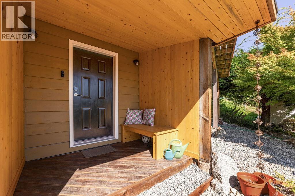477 S Fletcher Road, Gibsons, British Columbia  V0N 1V3 - Photo 34 - R3060254