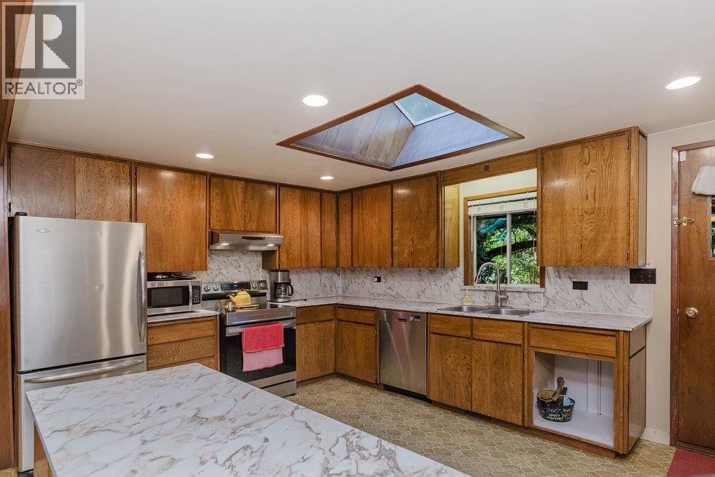 6252 Sechelt Inlet Road, Sechelt, British Columbia  V7Z 0L3 - Photo 11 - R3060258