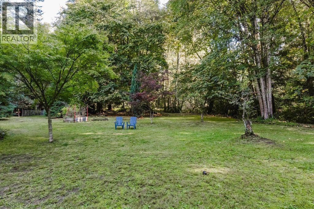 6252 Sechelt Inlet Road, Sechelt, British Columbia  V7Z 0L3 - Photo 2 - R3060258