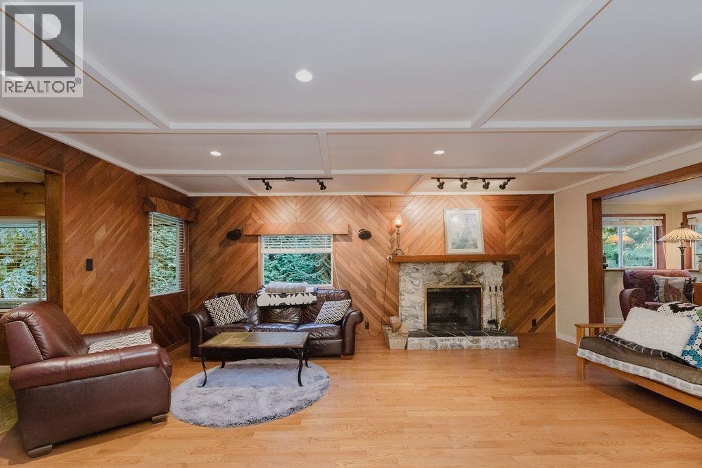 6252 Sechelt Inlet Road, Sechelt, British Columbia  V7Z 0L3 - Photo 6 - R3060258