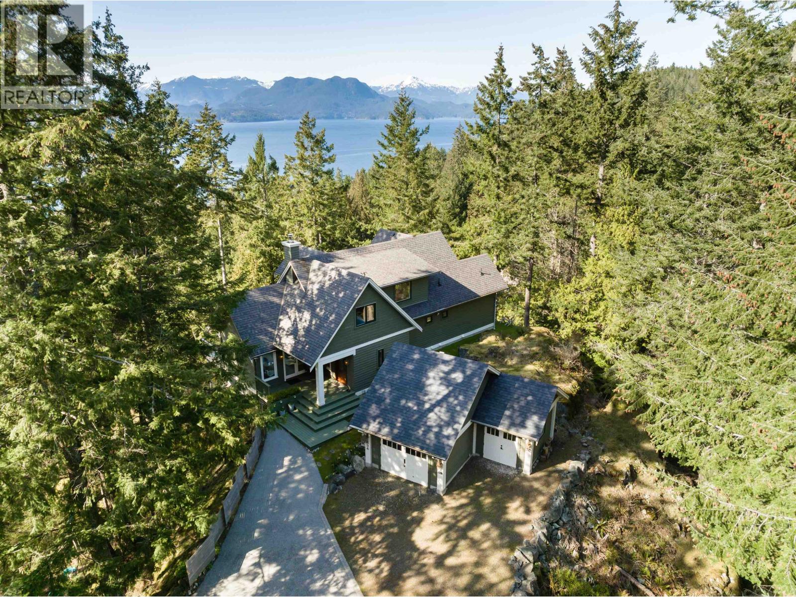 894 SCHOONER LANE, Bowen Island, British Columbia