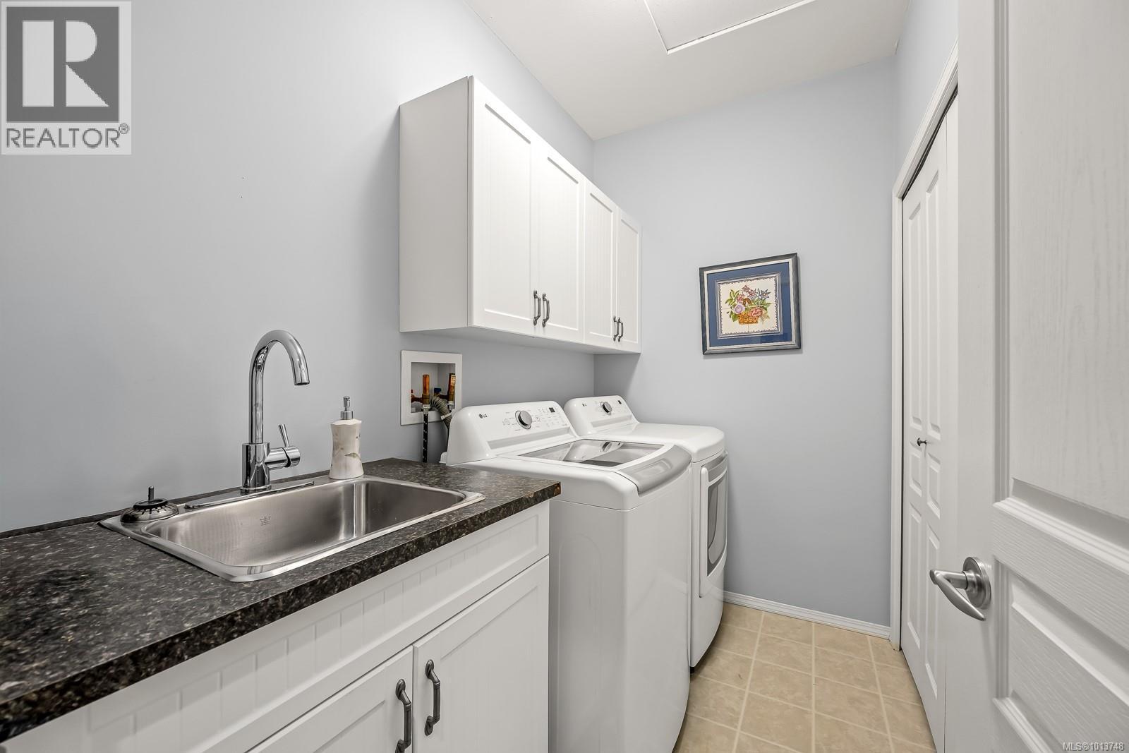 261 3399 Crown Isle Dr, Courtenay, British Columbia  V9N 9X7 - Photo 12 - 1013748