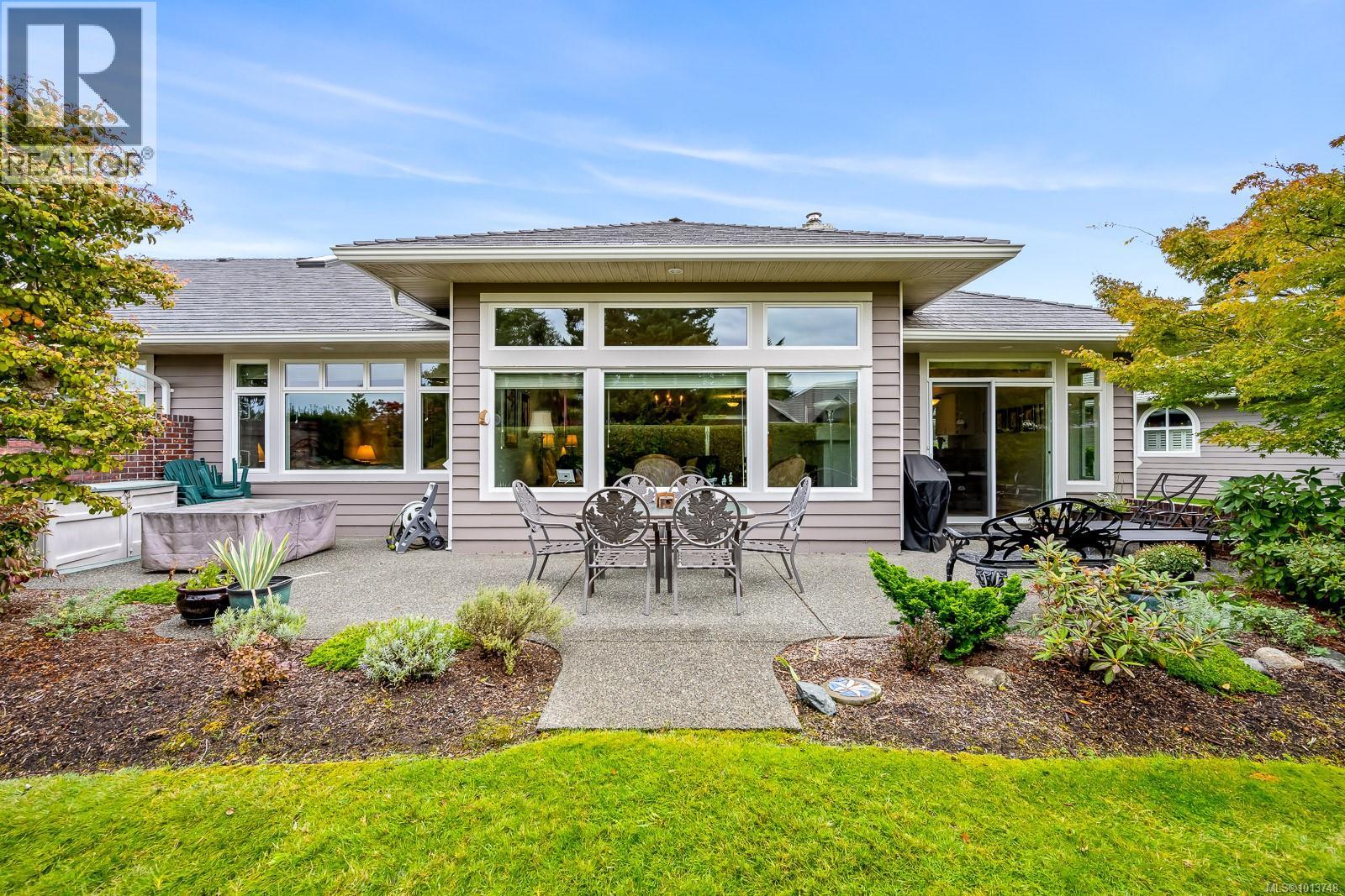 261 3399 Crown Isle Dr, Courtenay, British Columbia  V9N 9X7 - Photo 14 - 1013748