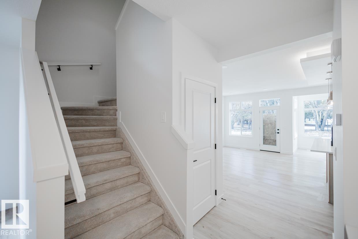 8219 Kiriak Lo Sw, Edmonton, Alberta  T6M 3E4 - Photo 5 - E4462865