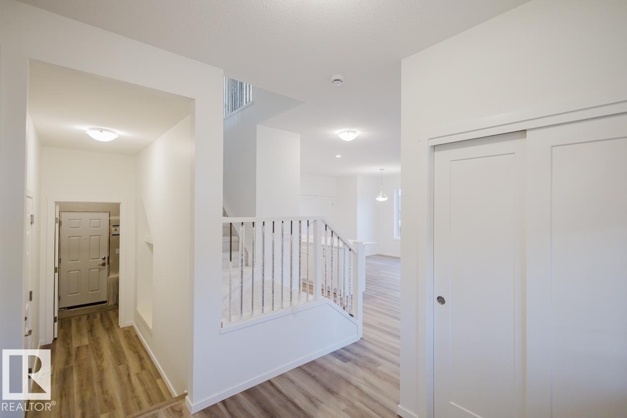 848 Stillwater Bv Nw, Edmonton, Alberta  T6M 2P5 - Photo 7 - E4462869