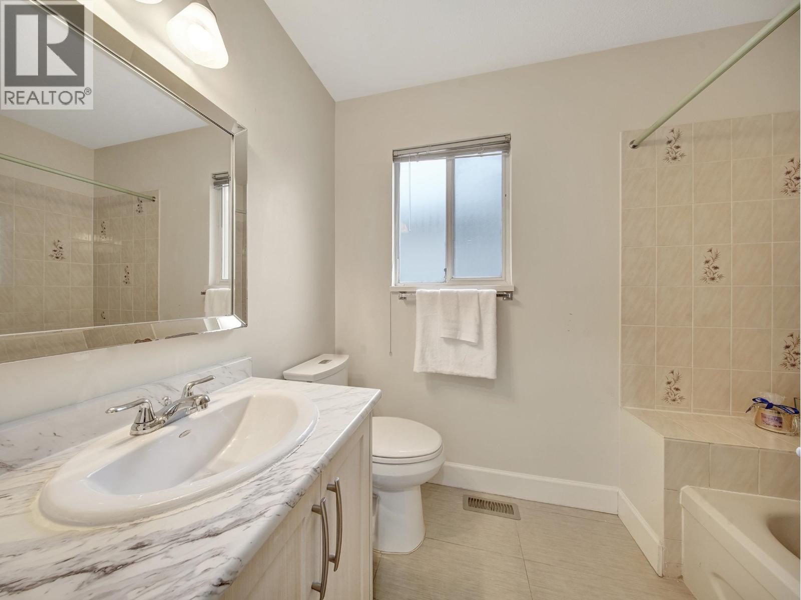 3747 Ulster Street, Port Coquitlam, British Columbia  V3B 7H1 - Photo 15 - R3060052