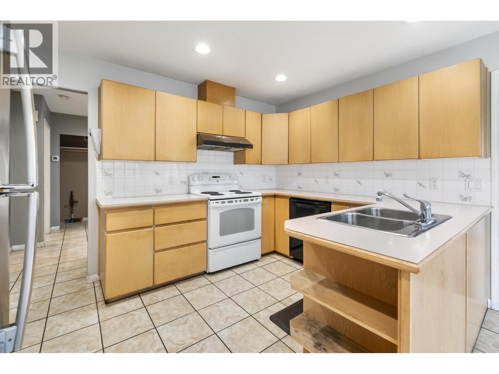 6315 Holly Park Drive, Delta, British Columbia  V4K 4T3 - Photo 5 - R3058183