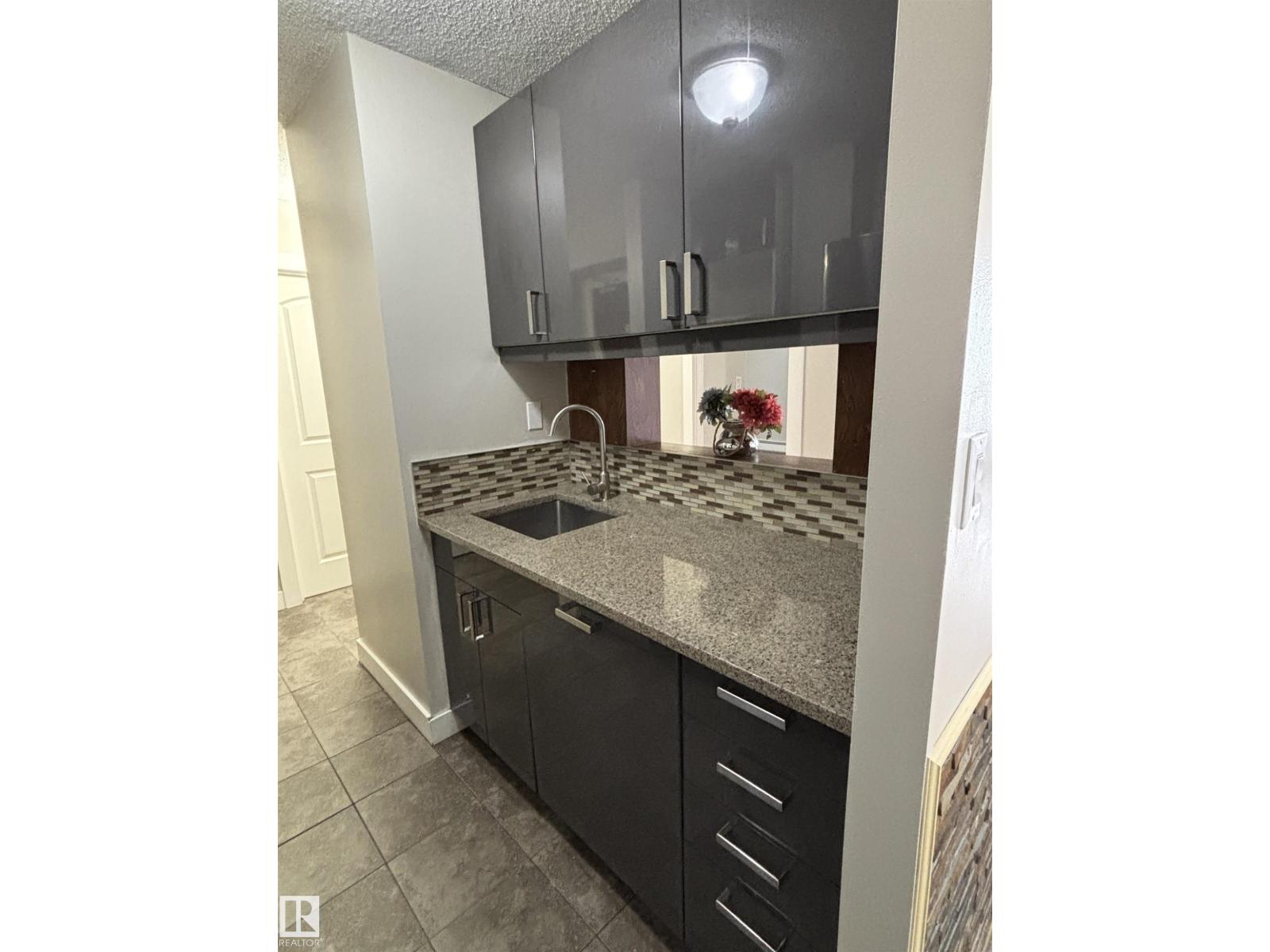 #306 10160 116 St Nw Nw, Edmonton, Alberta  T5K 1V9 - Photo 7 - E4462777
