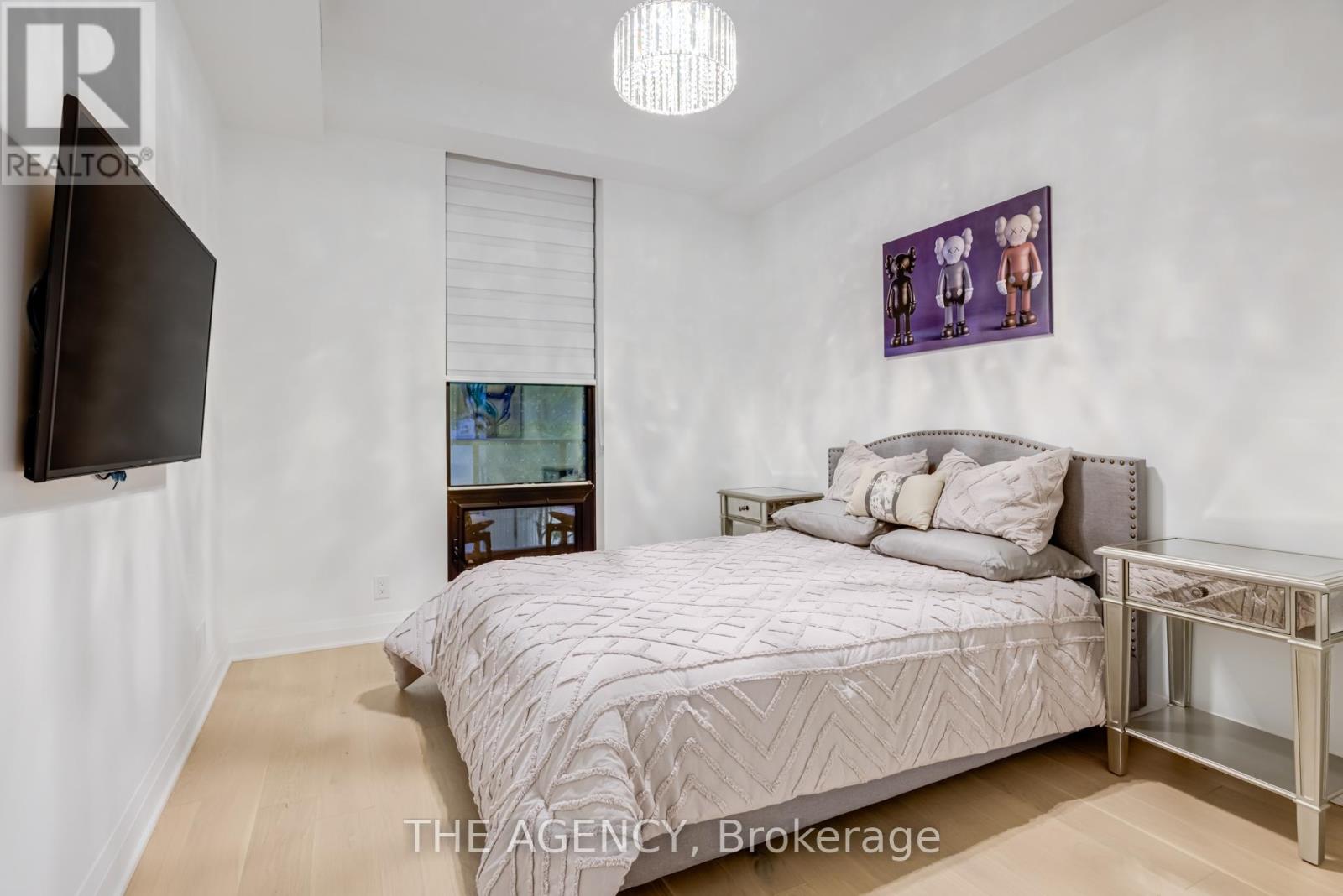 Th05 - 33 Frederick Todd Way, Toronto, Ontario  M4G 0C9 - Photo 15 - C12472632