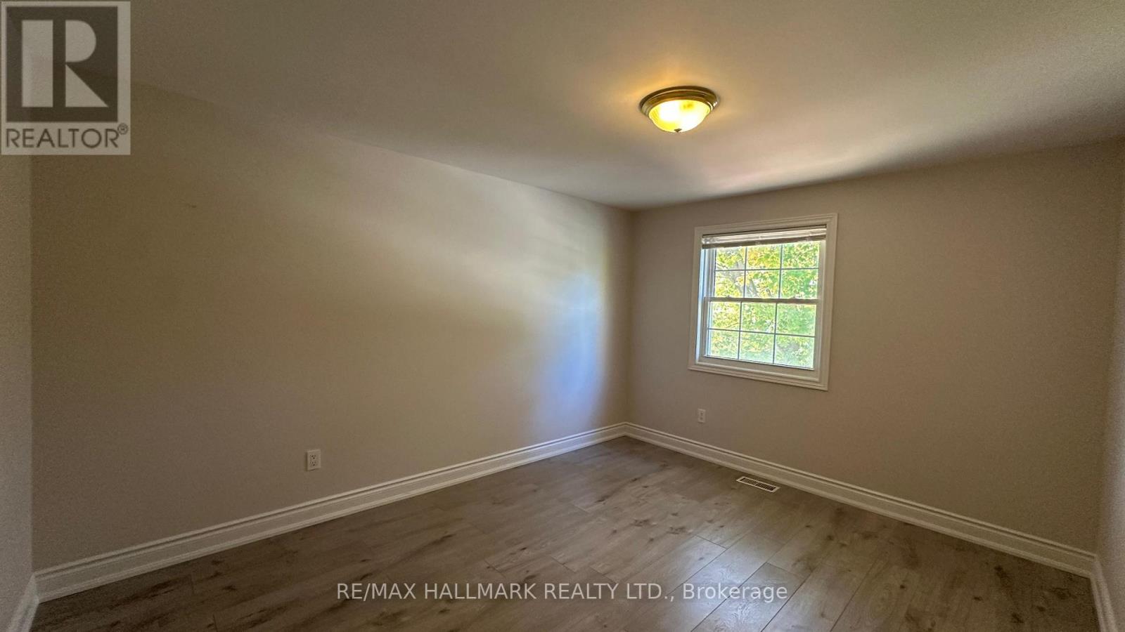 361 Terry Drive, Newmarket, Ontario  L3Y 5E7 - Photo 12 - N12472807