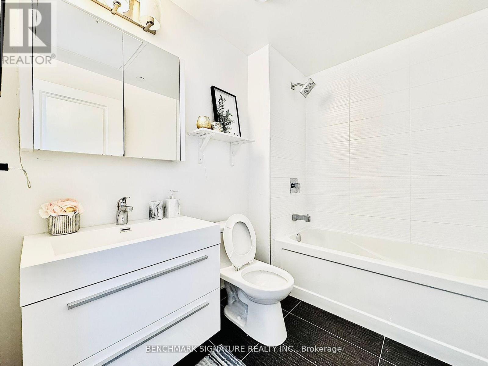 1001j - 8081 Birchmount Road, Markham, Ontario  L6G 0G5 - Photo 9 - N12472812