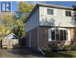 18 CALAIS Place, Kitchener, Ontario
