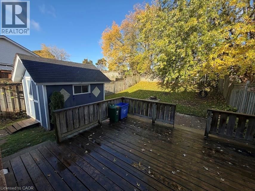 18 Calais Place, Kitchener, Ontario  N2M 5M1 - Photo 32 - 40780090