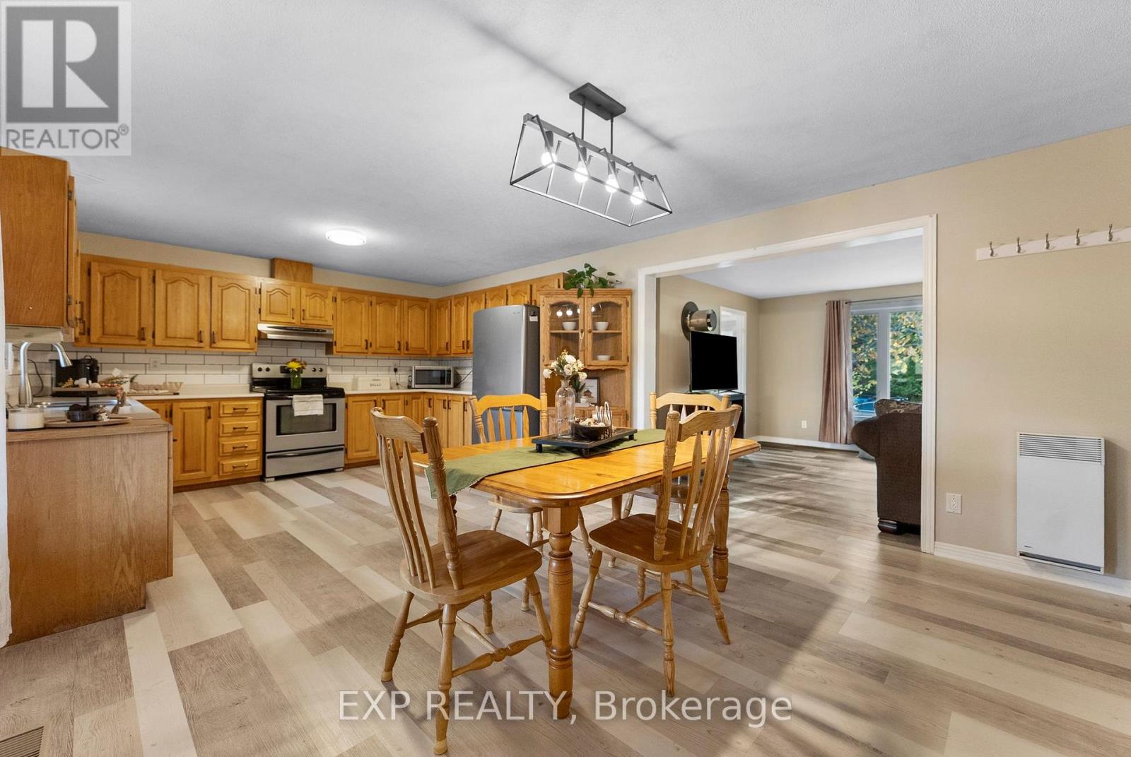 164 Garden Lake Trail, Whitewater Region, Ontario  K0J 1Y0 - Photo 11 - X12472838