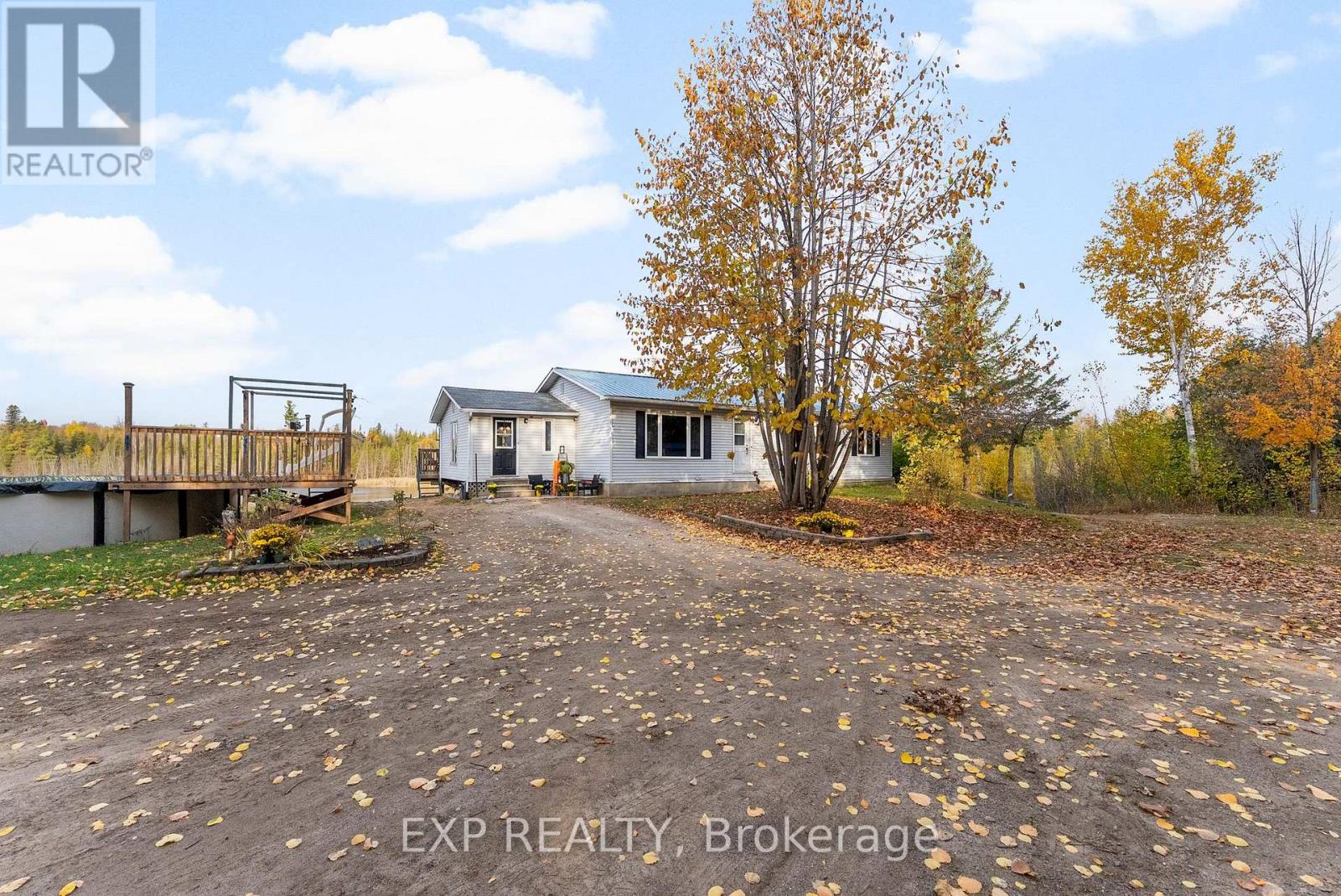 164 Garden Lake Trail, Whitewater Region, Ontario  K0J 1Y0 - Photo 2 - X12472838