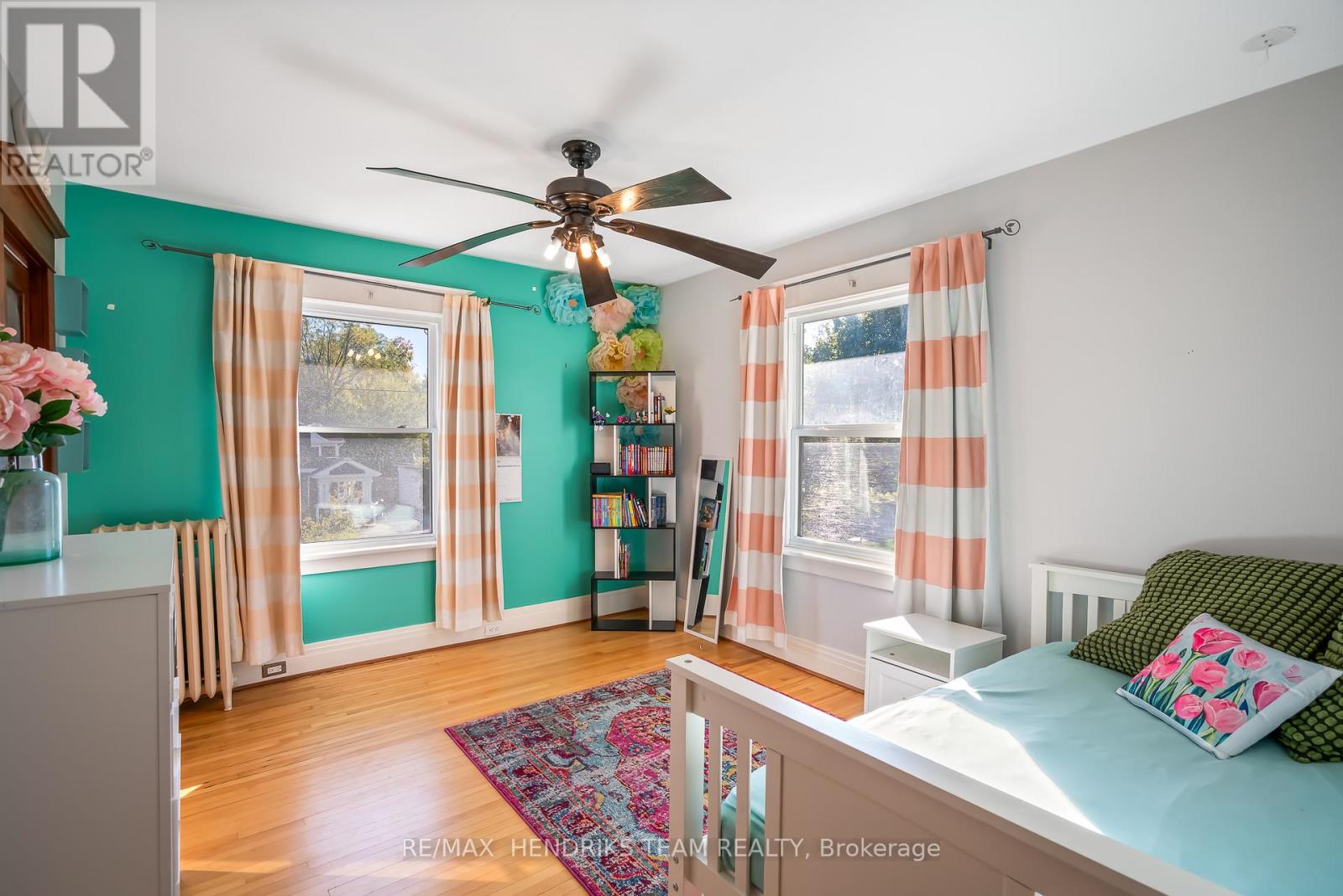 153 Geneva Street, St. Catharines, Ontario  L2R 4N7 - Photo 22 - X12472827