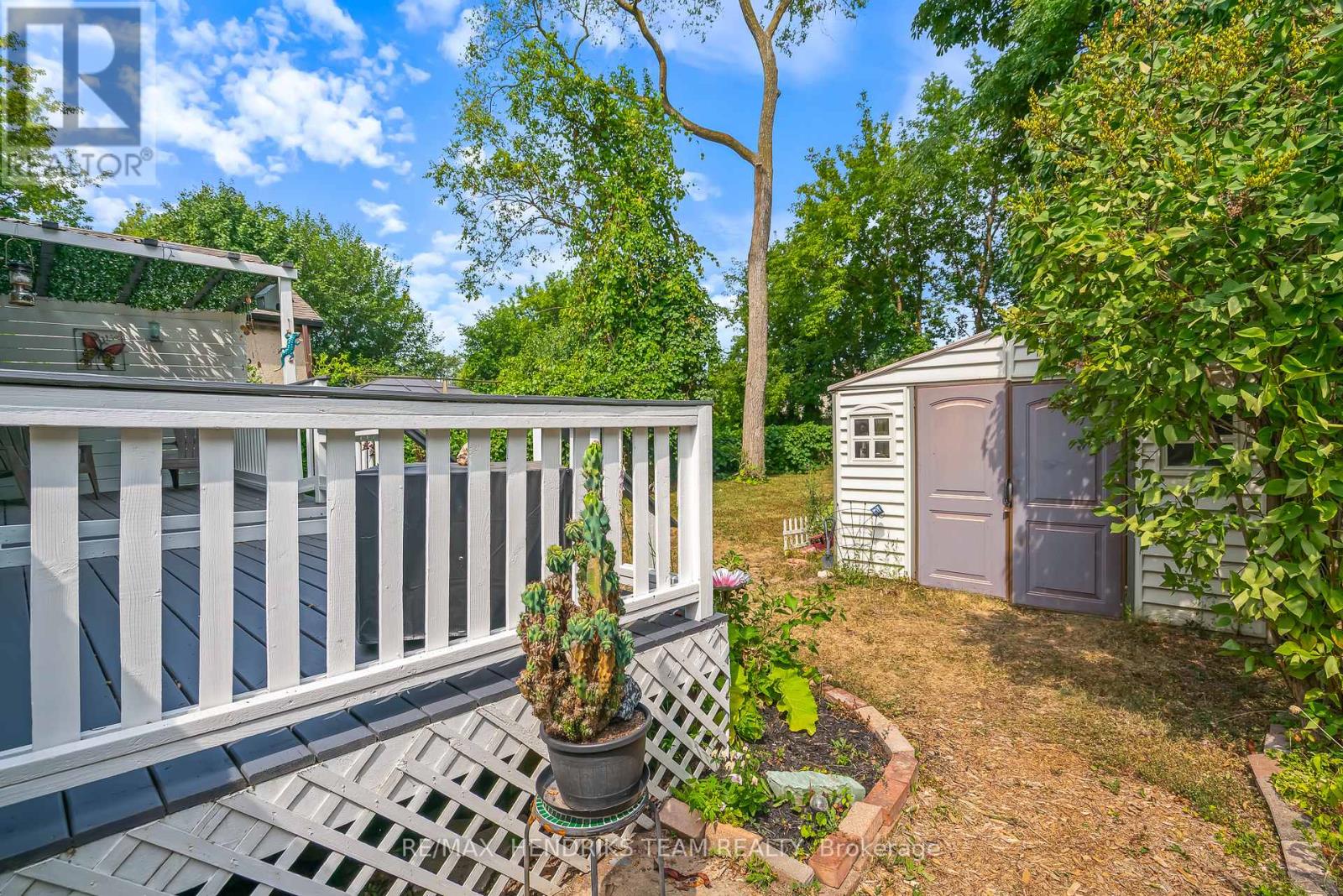 7 Elmwood Avenue, St. Catharines, Ontario  L2R 2T5 - Photo 16 - X12472829