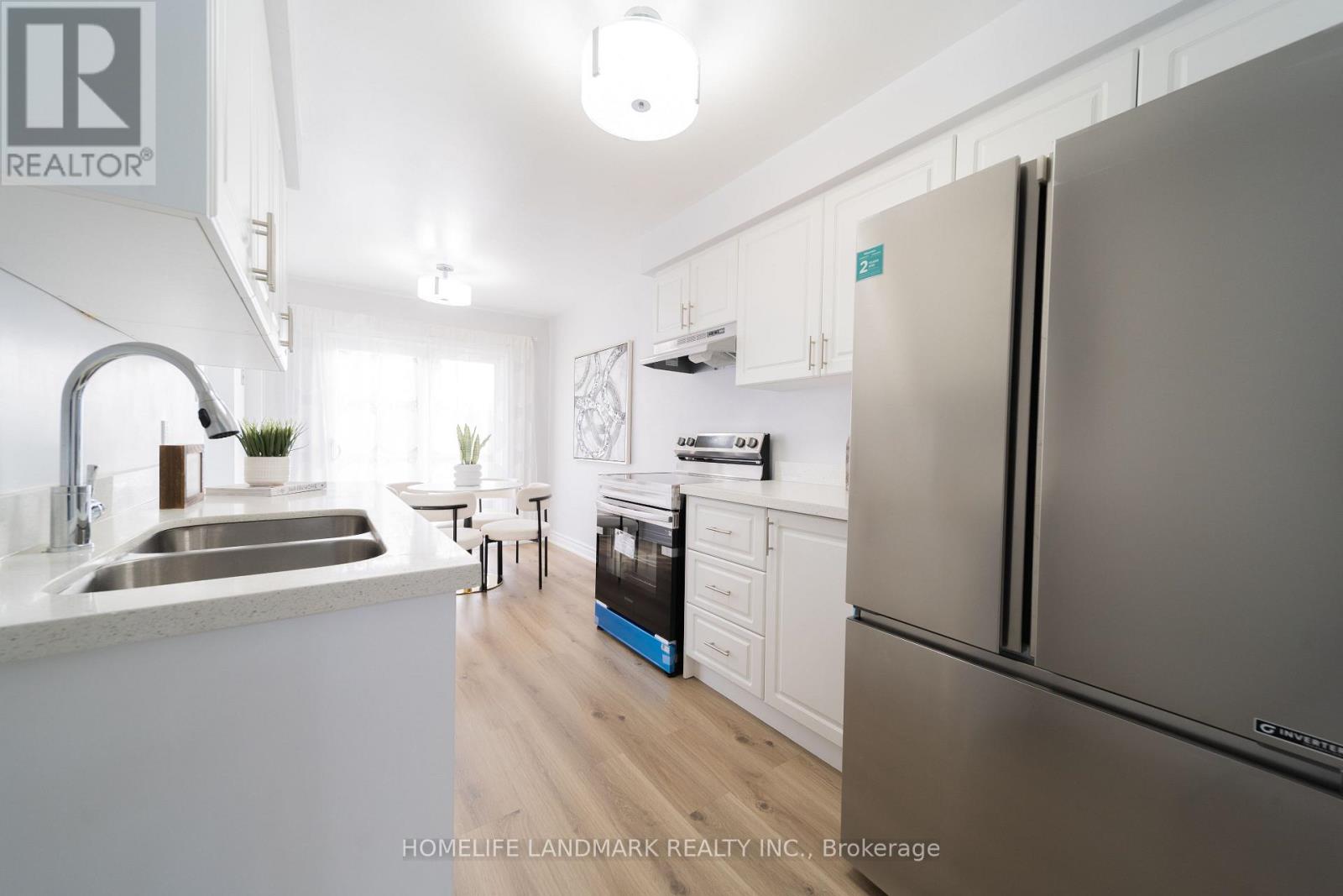 39 - 1230 Kirstie Court, Oakville, Ontario  L6H 5C3 - Photo 8 - W12472809