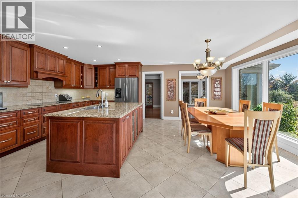 112 Jerome Park Drive, Dundas, Ontario  L9H 6H3 - Photo 11 - 40780832