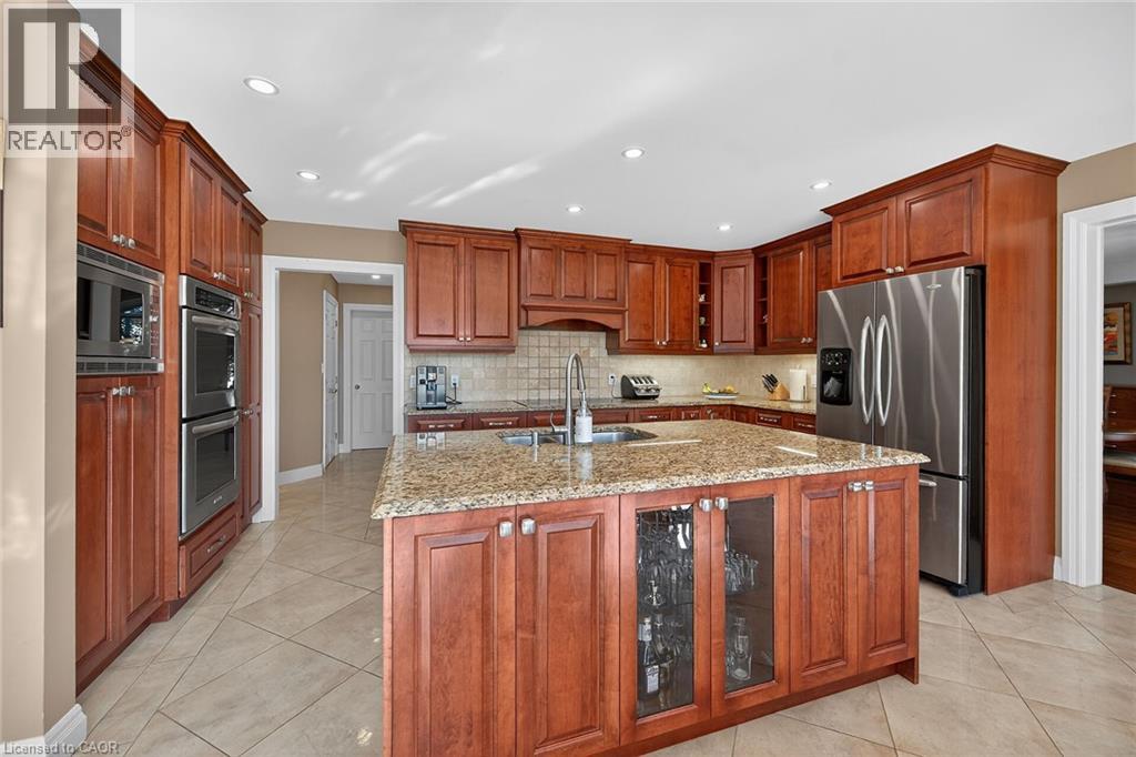 112 Jerome Park Drive, Dundas, Ontario  L9H 6H3 - Photo 12 - 40780832