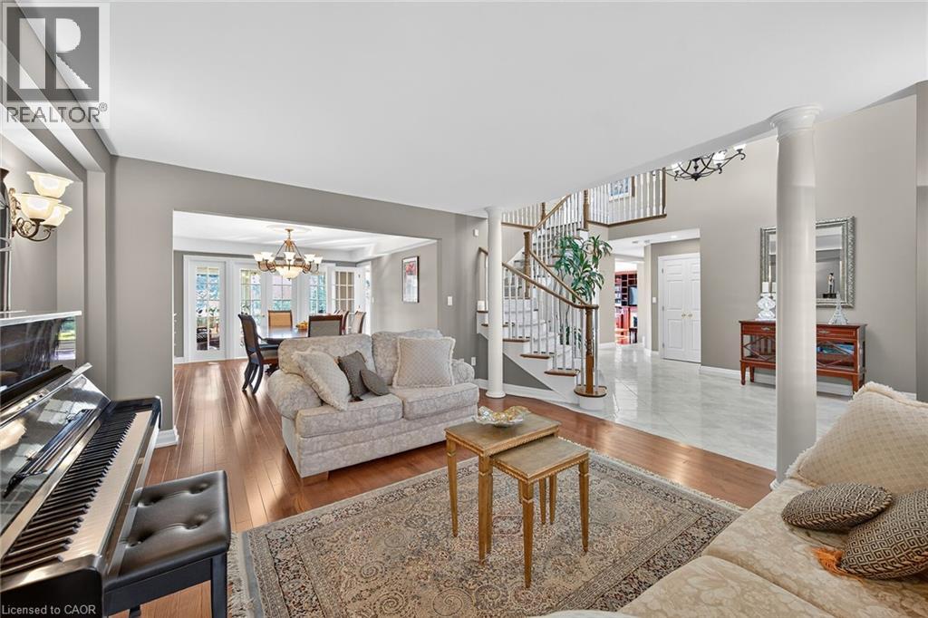 112 Jerome Park Drive, Dundas, Ontario  L9H 6H3 - Photo 6 - 40780832