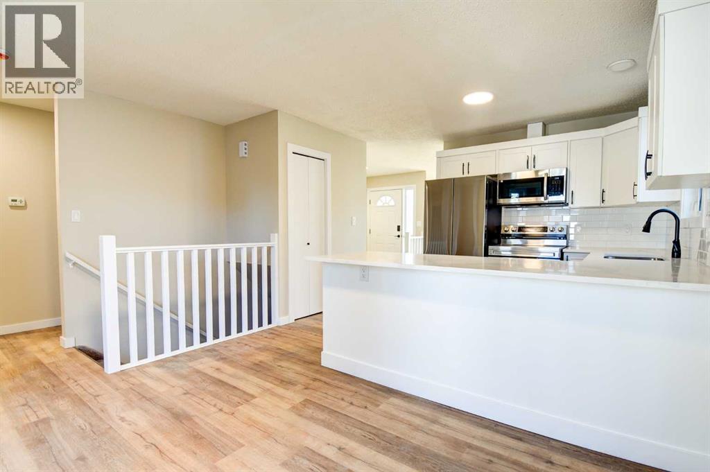 112 Dixon Crescent, Red Deer, Alberta  T4R 2H5 - Photo 8 - A2265815